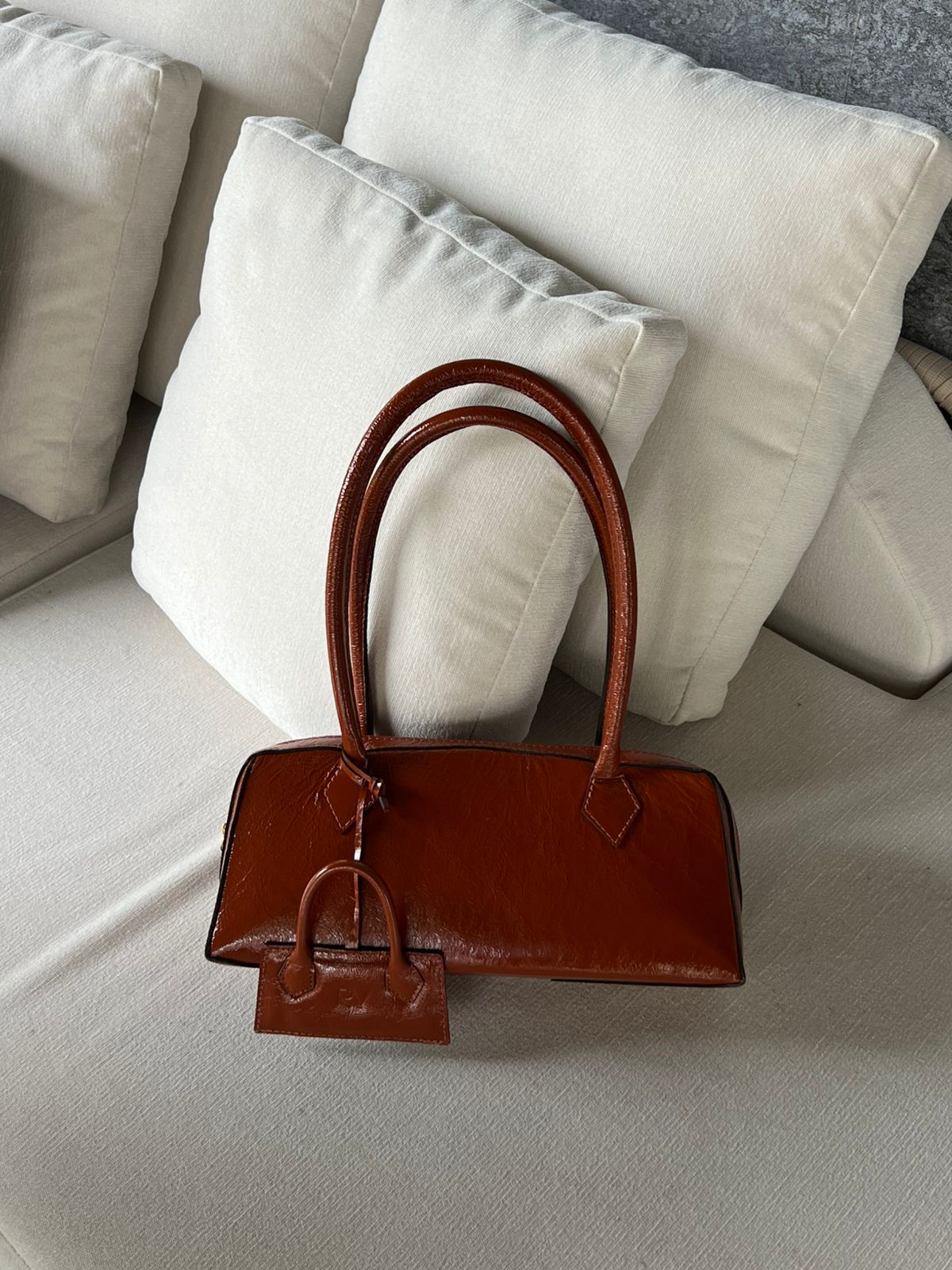 Bolsa Lívia