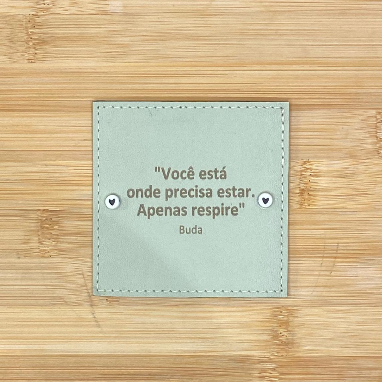 PLACA EM COURO | QUADRADO M