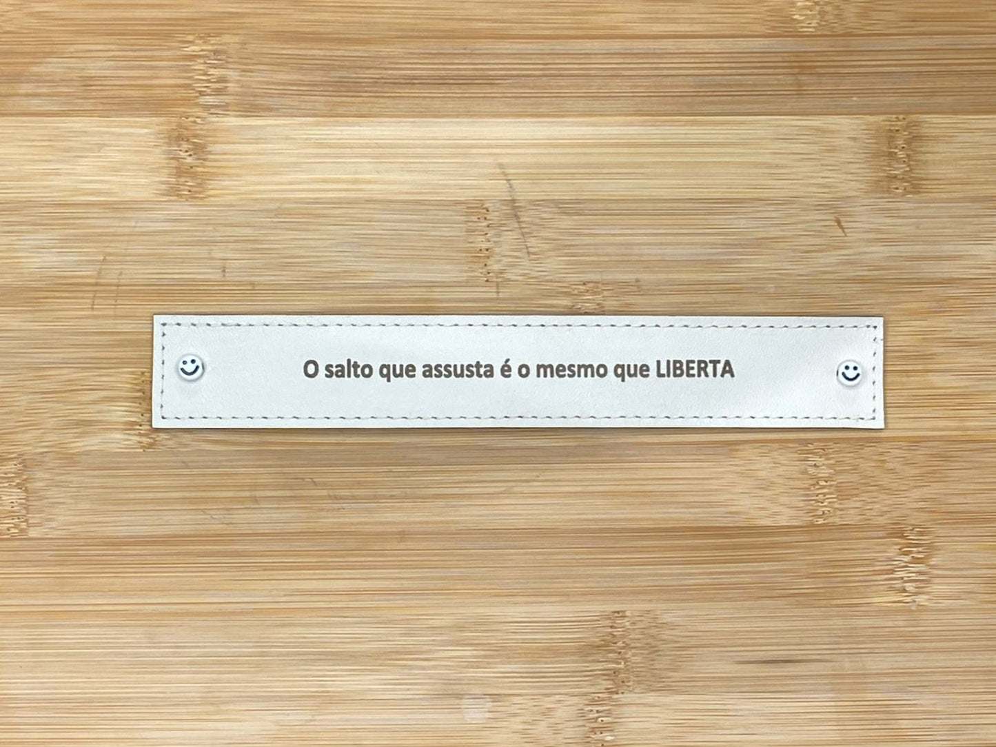 PLACA EM COURO | RETÂNGULO M