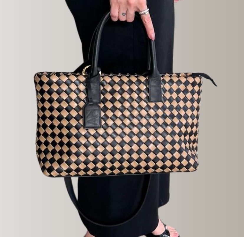 Bolsa Lara