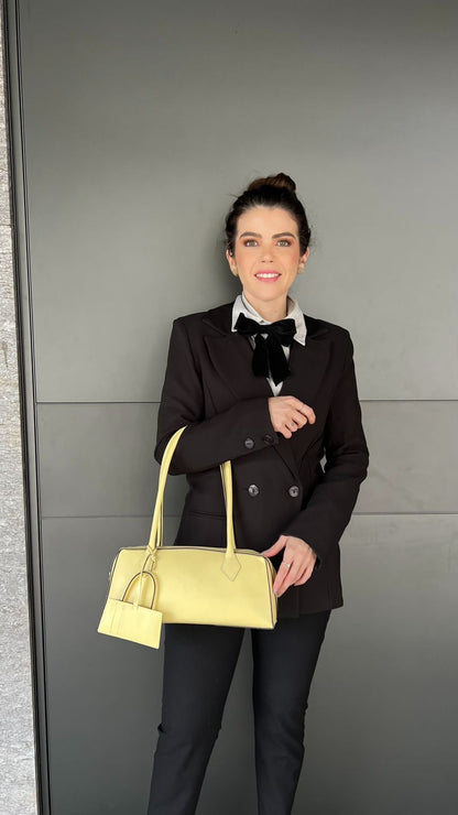 Bolsa Lívia