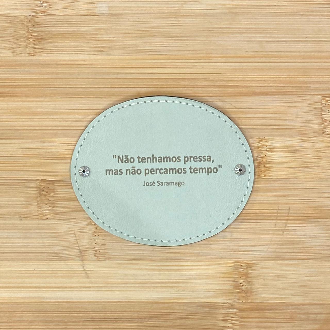 PLACA EM COURO | OVAL M