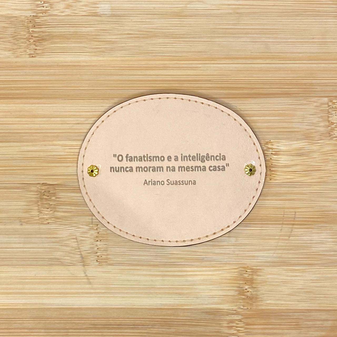 PLACA EM COURO | OVAL M