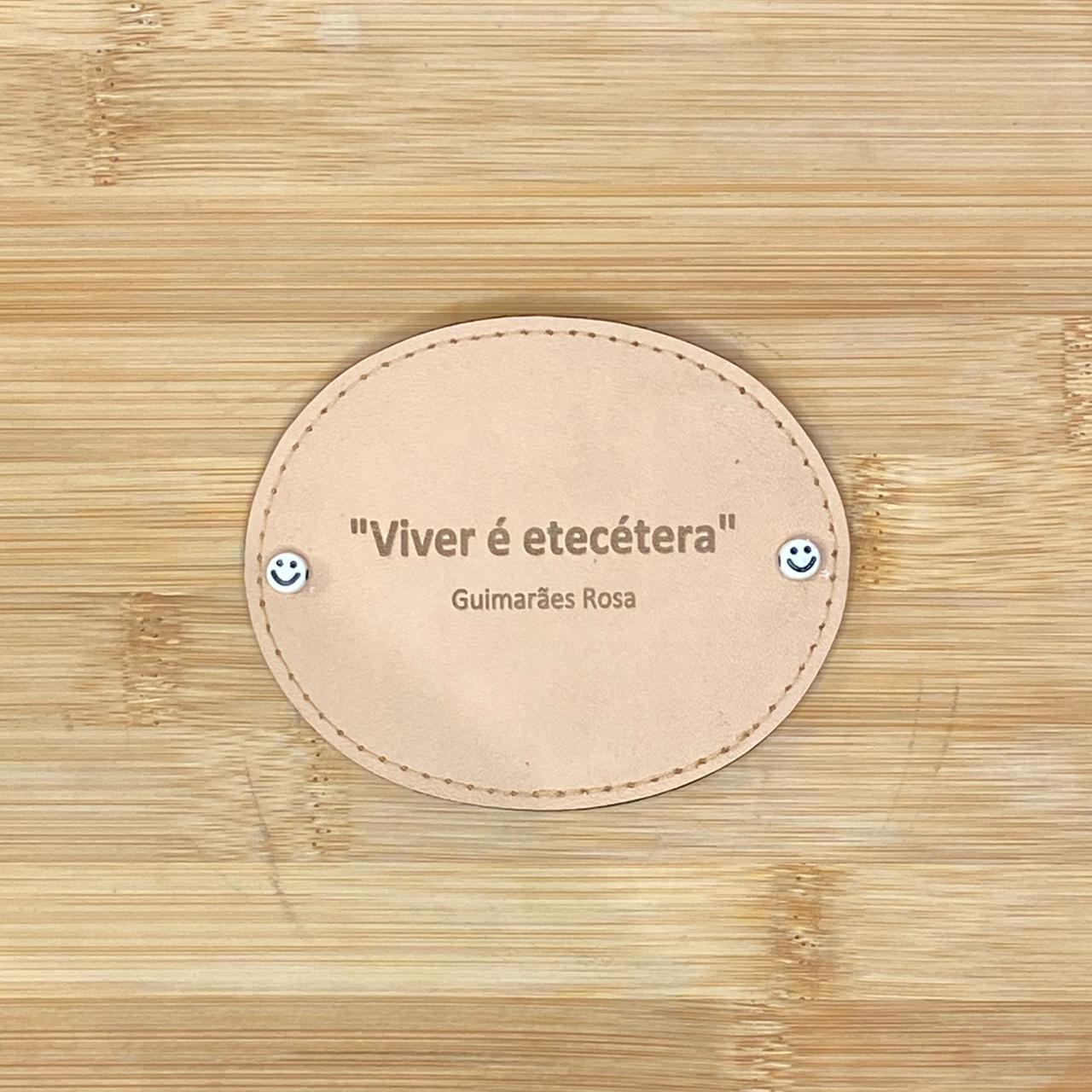 PLACA EM COURO | OVAL M