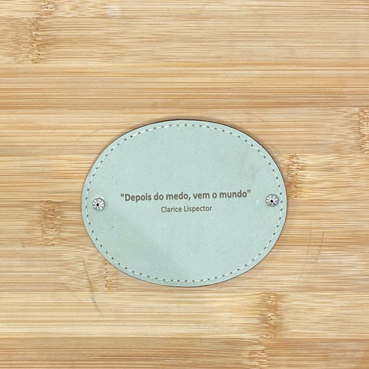 PLACA EM COURO | OVAL M