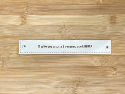 PLACA EM COURO | RETÂNGULO M